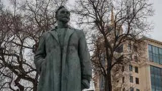 Президент Владимир Путин присвоил Академии ФСБ почётное наименование в честь основателя ВЧК Феликса Дзержинского, восстановив имя, которым ранее называлась Высшая школа КГБ СССР.