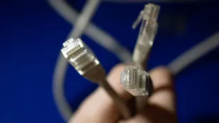 Крупные разработчики ПО призвали создать согласительный орган по интернет-блокировкам, предупредив, что жёсткие ограничения VPN и «белые списки» разрушают инфраструктуру Рунета и усиливают эффект зарубежных санкций.