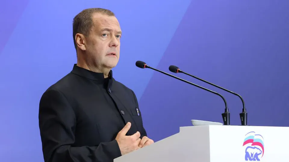 Заместитель председателя Совбеза заявил о реальной угрозе ядерной катастрофы, подчеркнув роль ядерной триады и необходимость готовности на фоне окончания ДСНВ/СНВ‑III и нарастания напряжённости в мире.