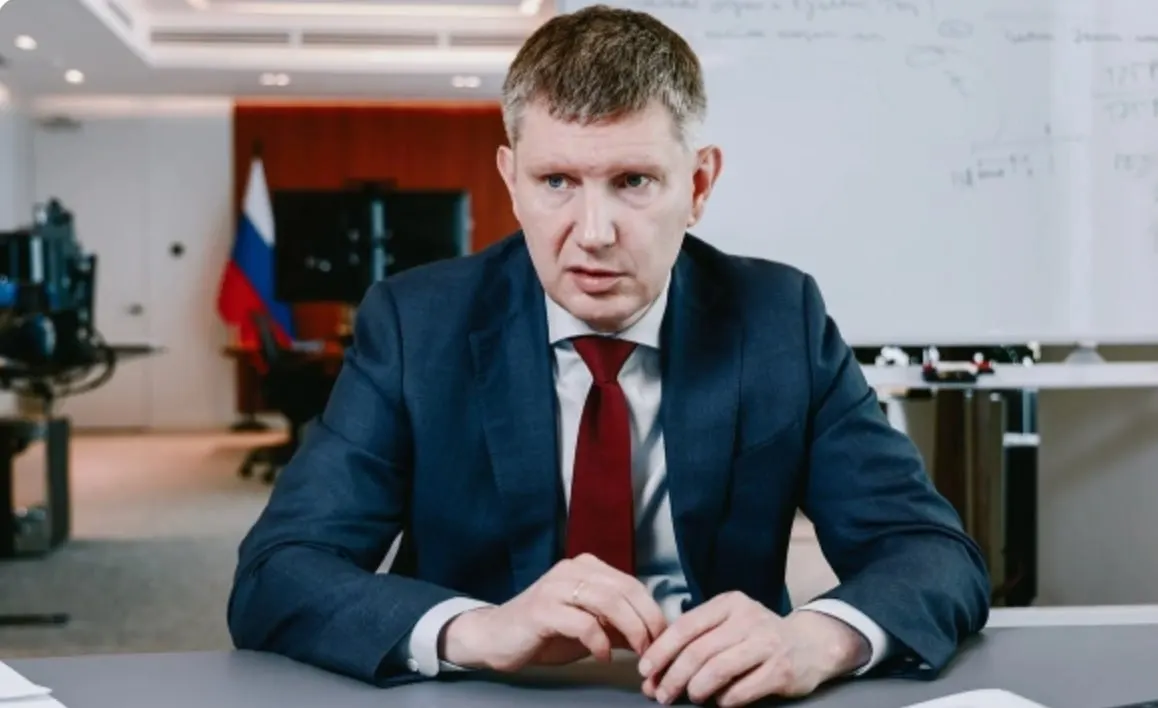 Минэкономразвития выделяет три ключевых направления для роста экономики: структурные преобразования, бюджетная консолидация и сохранение гибкости рынка. При этом обсуждается связь между расходной дисциплиной, ключевой ставкой и рынком труда.
