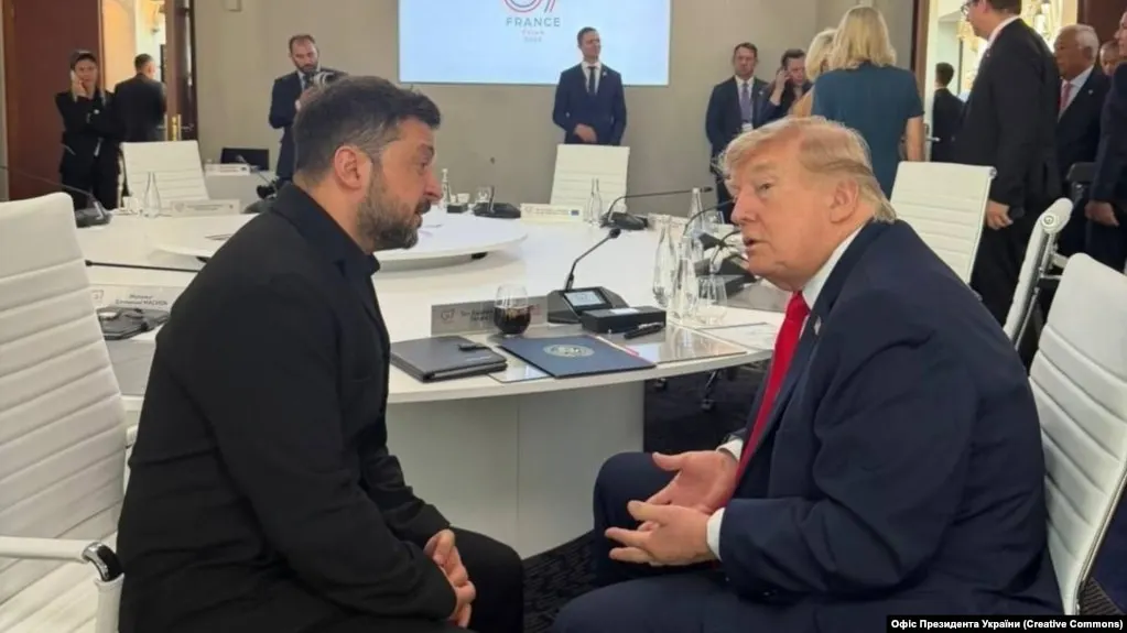 На саммите G7 в Эвиане лидеры согласовали необходимость наращивания давления на Россию: обсуждались новые санкции в энергетике и банковской сфере, а также вопросы поставок ПВО Украине. Трамп и Зеленский провели короткий разговор на полях саммита.