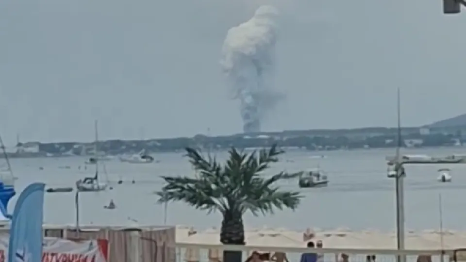 В ночь на 9 августа по регионам Краснодарского края и Ростовской области нанесены удары по зенитно‑ракетным и радиолокационным объектам; ситуация вызывает вопросы о развитии конфликта на юге страны.