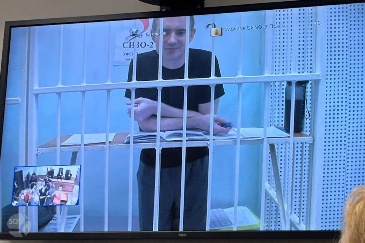 В Екатеринбурге зафиксированы атаки дронов и другие важные новости региона: политика, суды и бытовые вопросы.