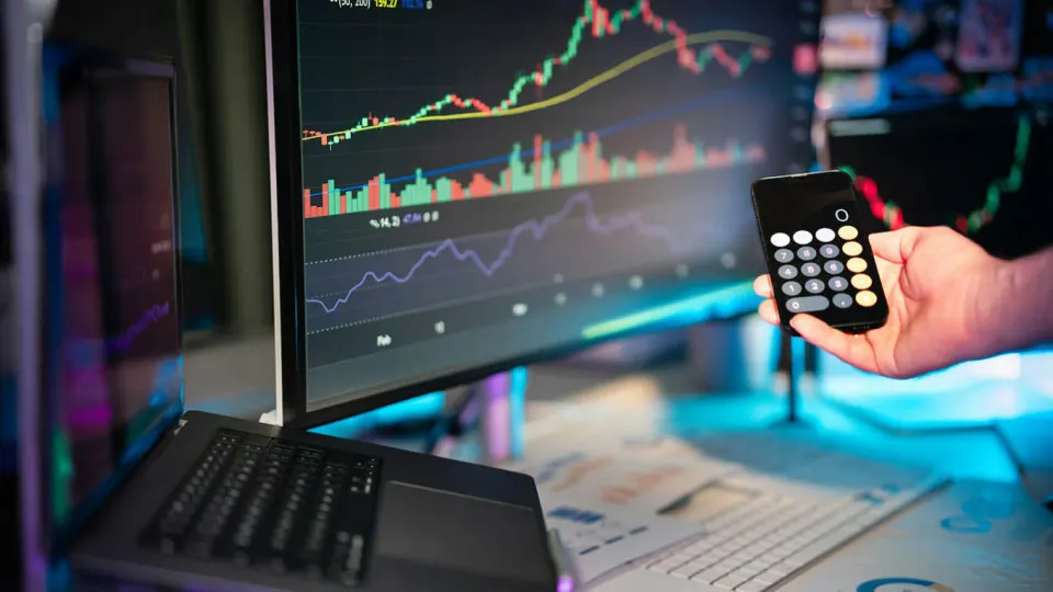 Российский банк предупреждает о возможности заморозки активов USDT и объясняет последствия для криптовалютного рынка и расчетной инфраструктуры.