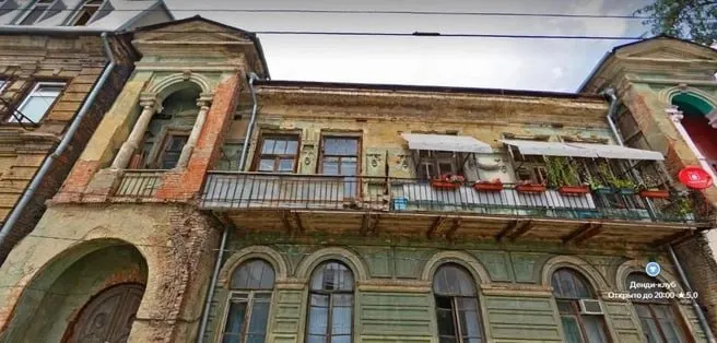 В центре Ростова три объекта стали памятниками регионального значения, включая фонтан «Львы» на Соколова и два старинных доходных дома.