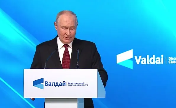 Президент изложил причины действий России на фоне конфликта на Украине и призвал стороны искать мирные решения и совместные пути безопасного сосуществования.
