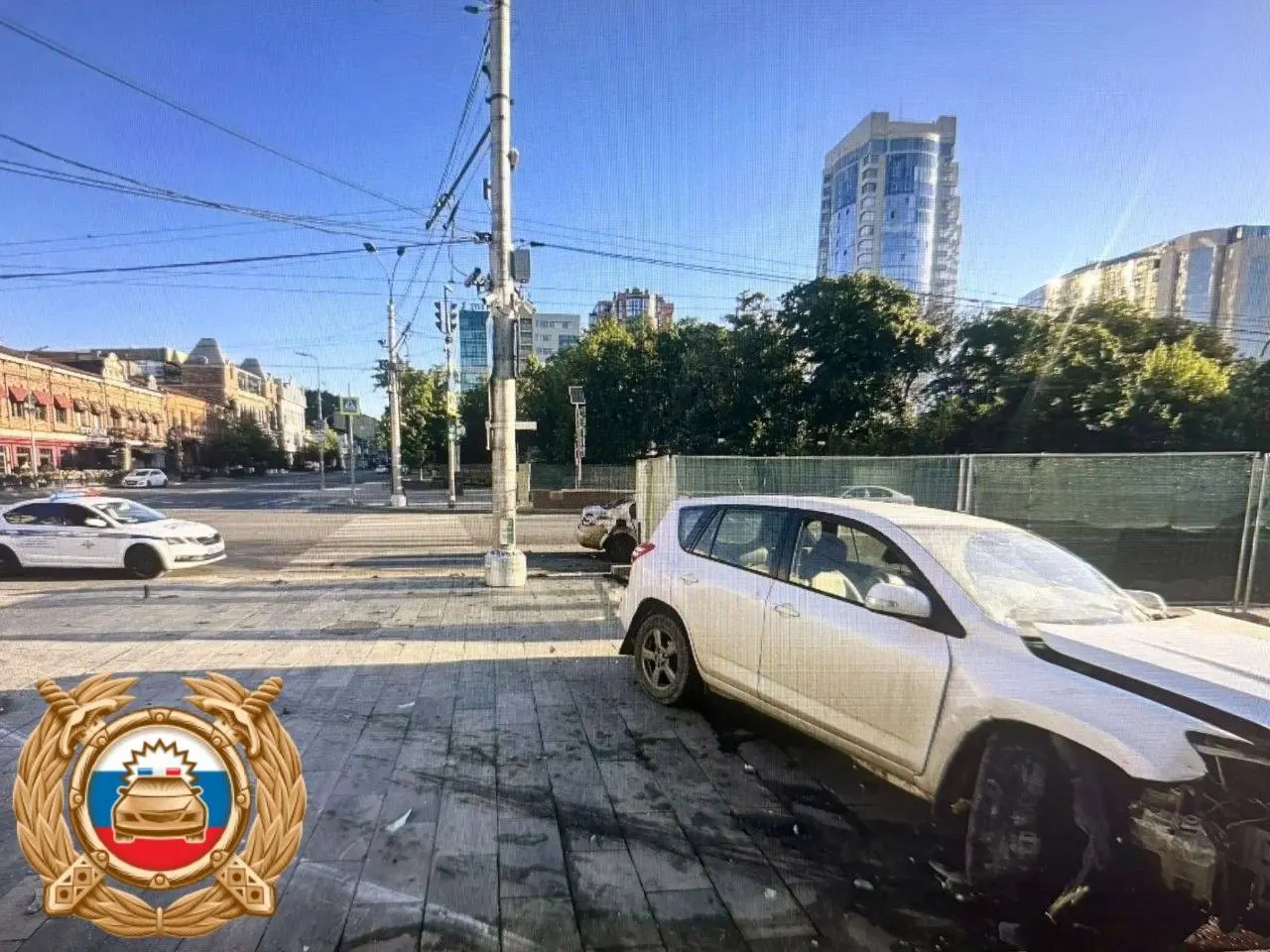 29 июня на регулируемом перекрёстке Большой Садовой столкнулись Renault и Toyota. Пострадавший, 72-летний Сергей Лутков, скончался в больнице. Обстоятельства происшествия устанавливаются.