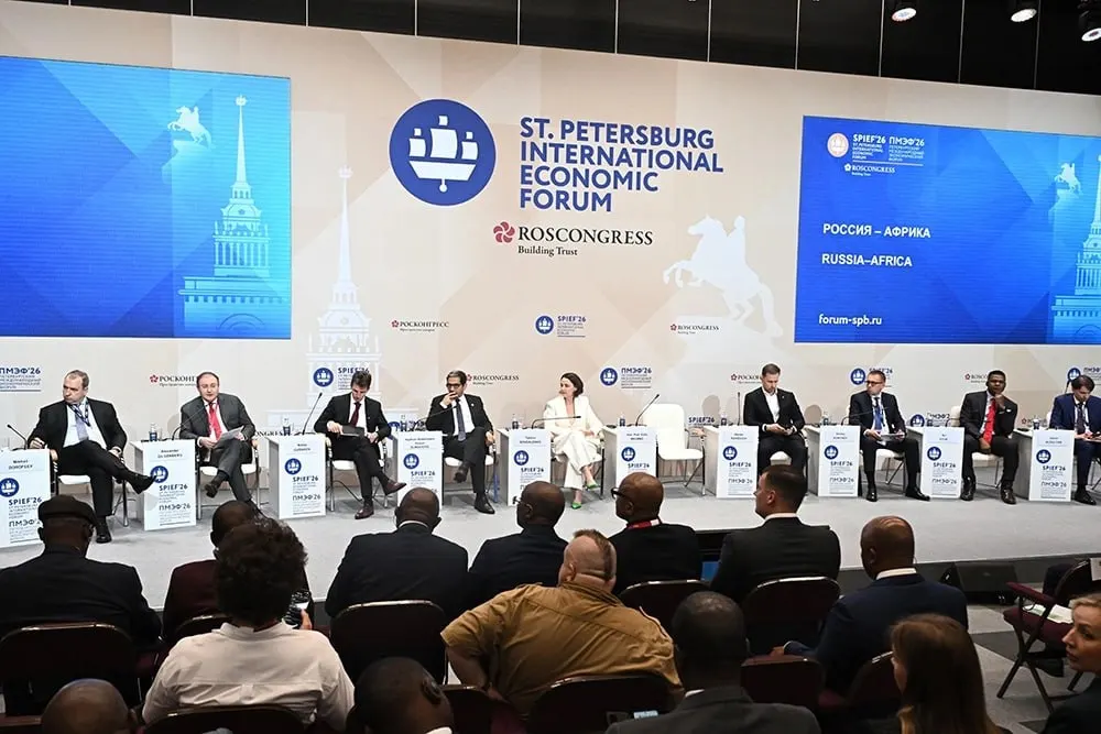 За полтора года Россию посетили 17 африканских лидеров, товарооборот достиг $27 млрд; в октябре в Москве пройдет третий саммит. Одной из ключевых тем станет помощь в решении энергодефицита на континенте.