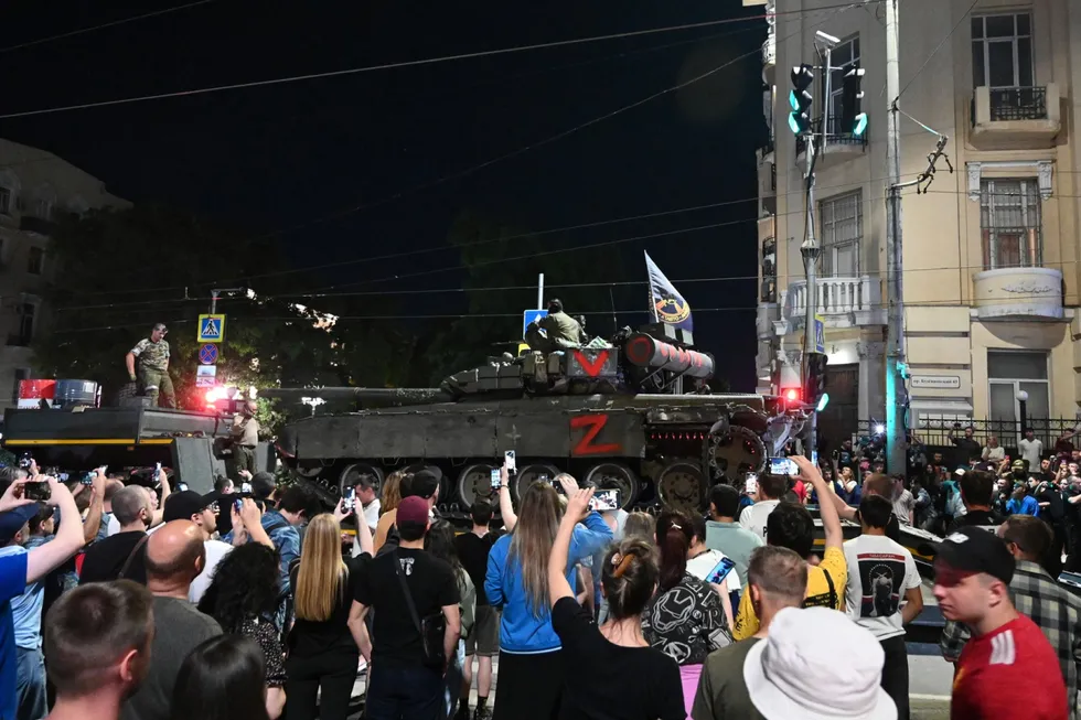 Бывшие наёмники рассказывают о том, как формировался поход на Москву в июне 2023 года, зачем люди шли за лидером и к каким последствиям это привело для участников — от ранений до проблем с оформлением выплат и социальной интеграцией.