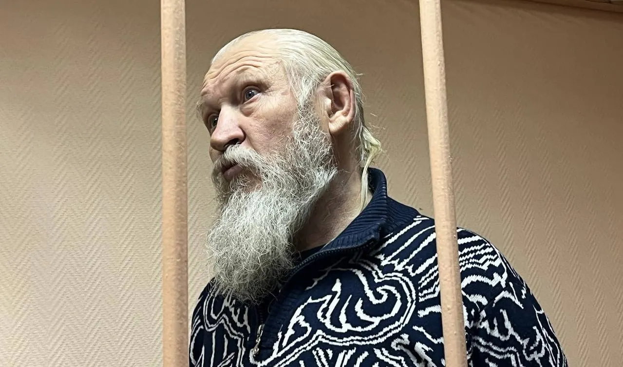 В обновлённый реестр Росфинмониторинга включён Михаил Александрович Глущенко — бывший депутат Госдумы, ранее осуждённый за соучастие в убийстве Галины Старовойтовой.