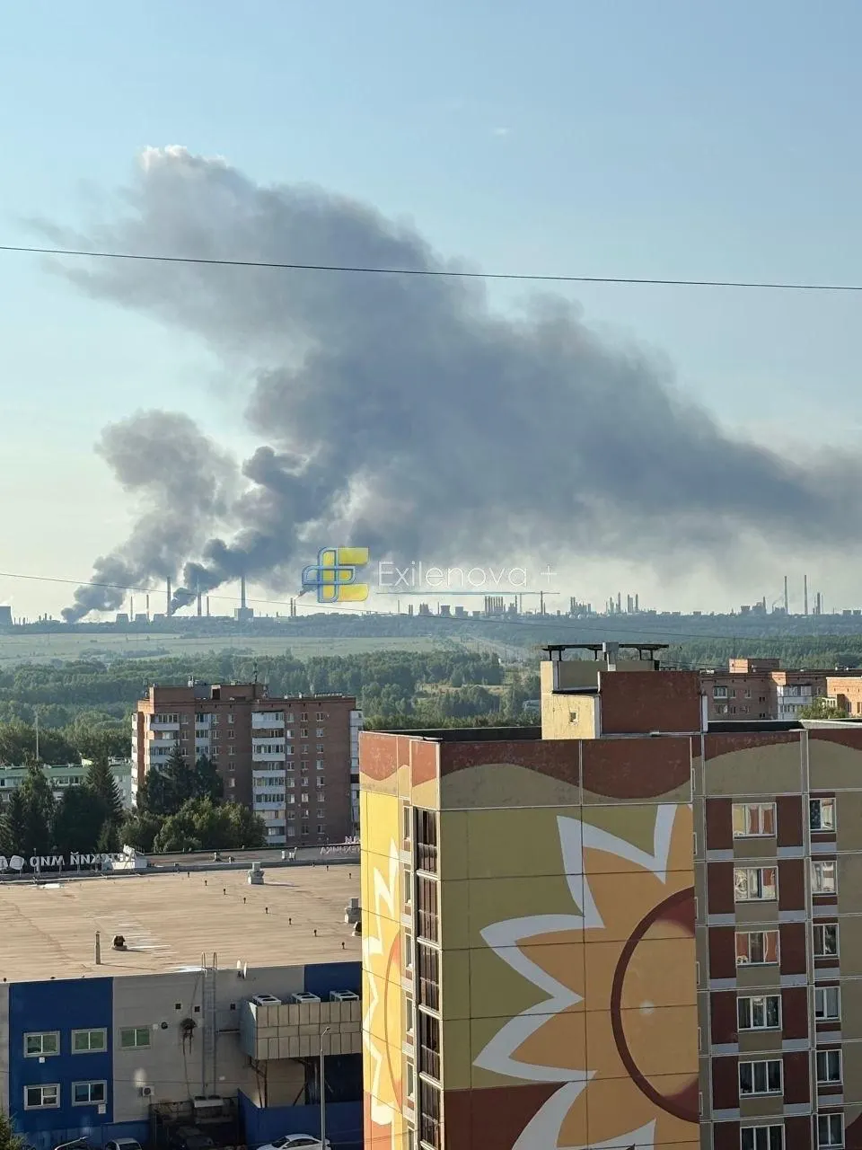 Два пустых танкера, следовавшие в Ростов-на-Дону, были повреждены в результате атаки беспилотников; также сообщают о взрывах и пожаре в Нижнекамске и пострадавших в Киеве.