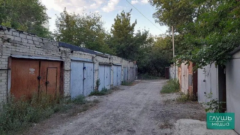Госдума продлила действие упрощённой процедуры оформления гаражей и земель под ними ещё на пять лет — до 1 сентября 2031 года. За время программы зарегистрировали 746 тыс. объектов; ожидают оформление примерно полумиллиона гаражей.