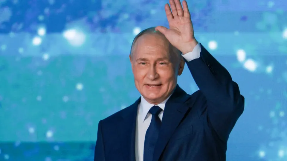 Правительство совместно с Центробанком и регионами должно разработать механизм привлечения гражданских средств в проекты по «формированию комфортной городской среды» через коллективные инвестиции, налоговые вычеты, цифровые платформы и софинансирование; проект — до 1 июля 2027 года. Инициатива связана с ростом дефицитов региональных бюджетов.