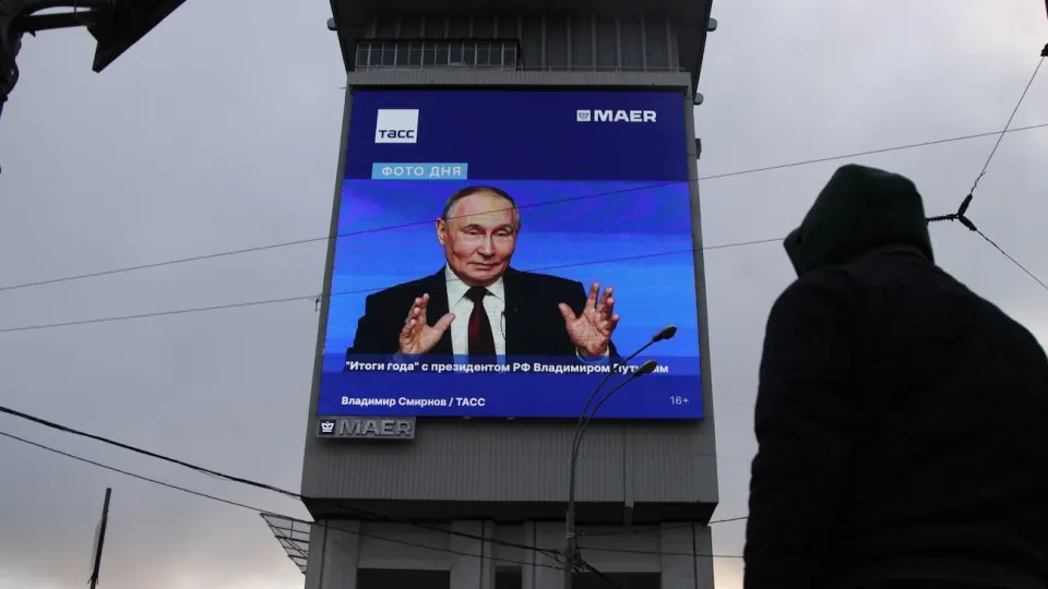 Минэкономразвития зафиксировало рост ВВП на 0,3% в первом полугодии 2026 года. Ускорение в июне не компенсировало спада в первом квартале, военный сектор теряет темпы, а гражданские отрасли переживают рецессию.