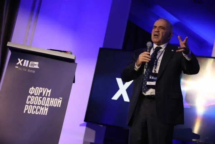 Совет Форума назвал предстоящие выборы фарсом и иллюзией конкуренции; обсуждается регистрация списка партии «Яблоко».