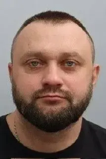 Пожар на заправке в Северном районе Ростова-на-Дону: полиция ищет подозреваемого, причина пожара — нарушение требований пожарной безопасности.
