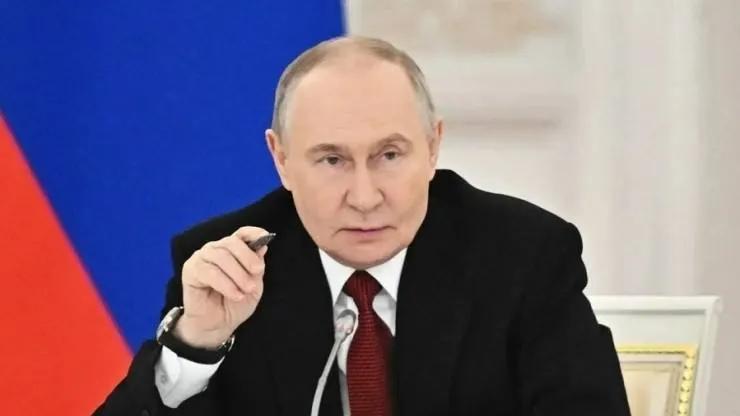Президент подписал указ о передаче компаний «Нестле Кубань» и «Нестле Россия» во временное управление фирмой «Л.Е.В. Менеджмент», включая активы логистики и розничной сети.