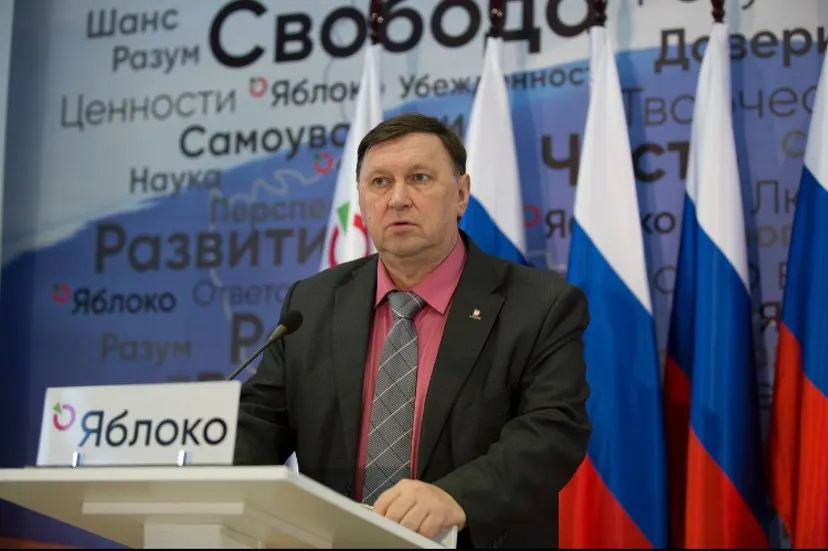 Срок снятия кандидатов подходит к концу: в Москве отменена регистрация лидера регионального отделения на выборах, в Екатеринбурге вынесен административный арест кандидата; общее число снятых оппозиционеров растет.