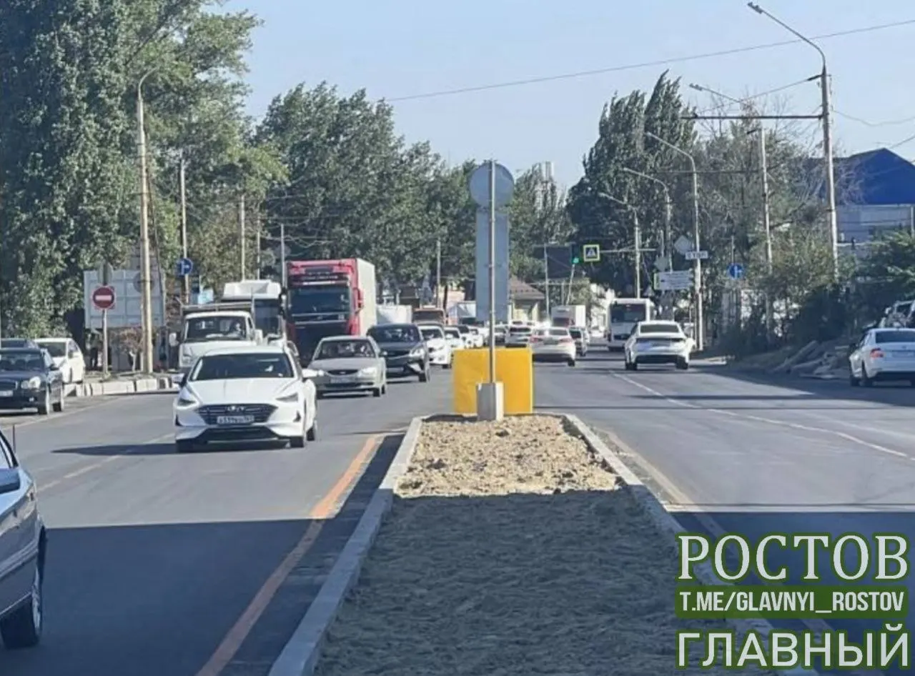 На участке Вавилова введено движение по четырём полосам. Одновременно идут работы на Королёва и Орбитальной, включая замену водопроводных труб; ожидается отключение воды 8 сентября.