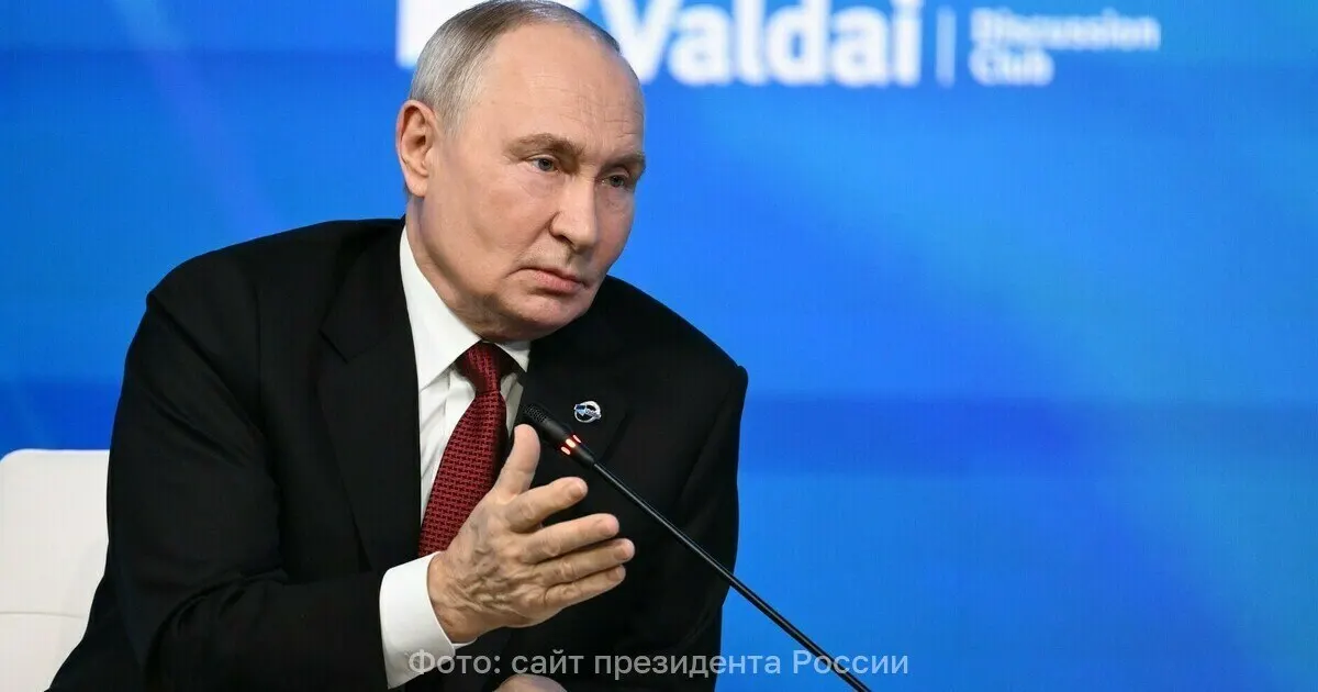 Граждане России выстраивались к урнам для голосования, несмотря на озвученные угрозы.