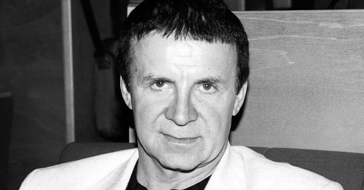 Телеведущий сообщил о кончине Анатолия Кашпировского.